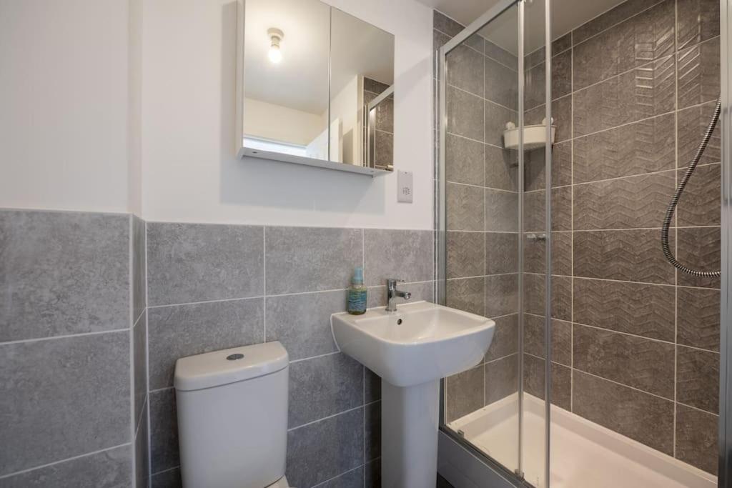 Cosy 3 Bed Near Beaches, Cardiff & Brecon Beacons Coity Extérieur photo