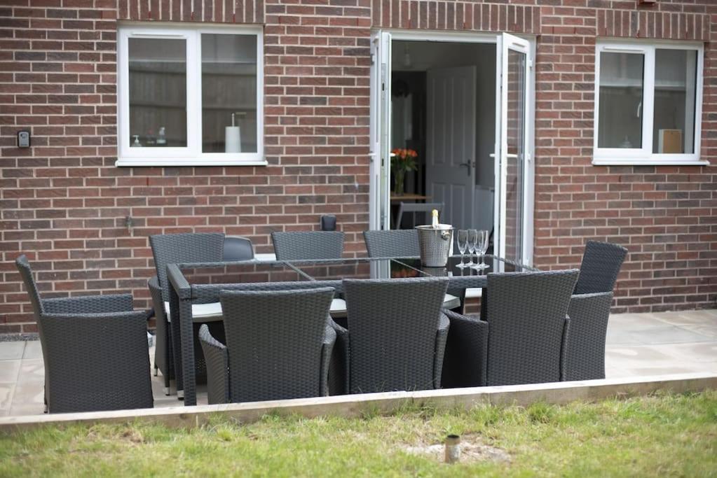 Cosy 3 Bed Near Beaches, Cardiff & Brecon Beacons Coity Extérieur photo
