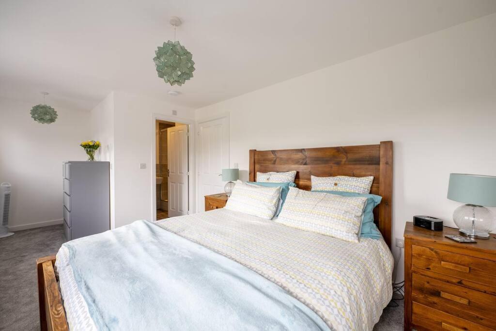 Cosy 3 Bed Near Beaches, Cardiff & Brecon Beacons Coity Extérieur photo