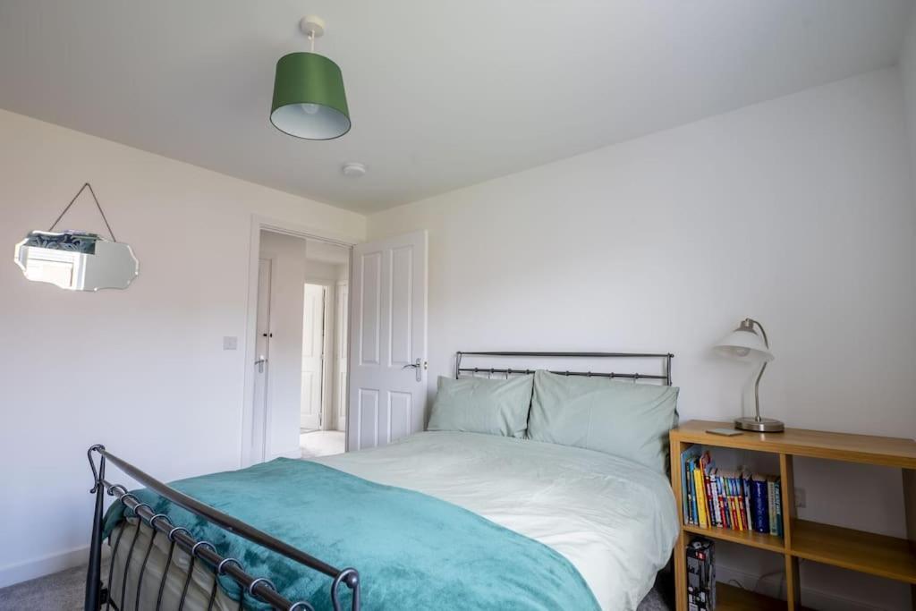 Cosy 3 Bed Near Beaches, Cardiff & Brecon Beacons Coity Extérieur photo