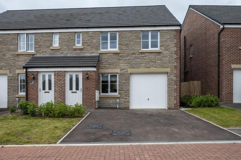 Cosy 3 Bed Near Beaches, Cardiff & Brecon Beacons Coity Extérieur photo